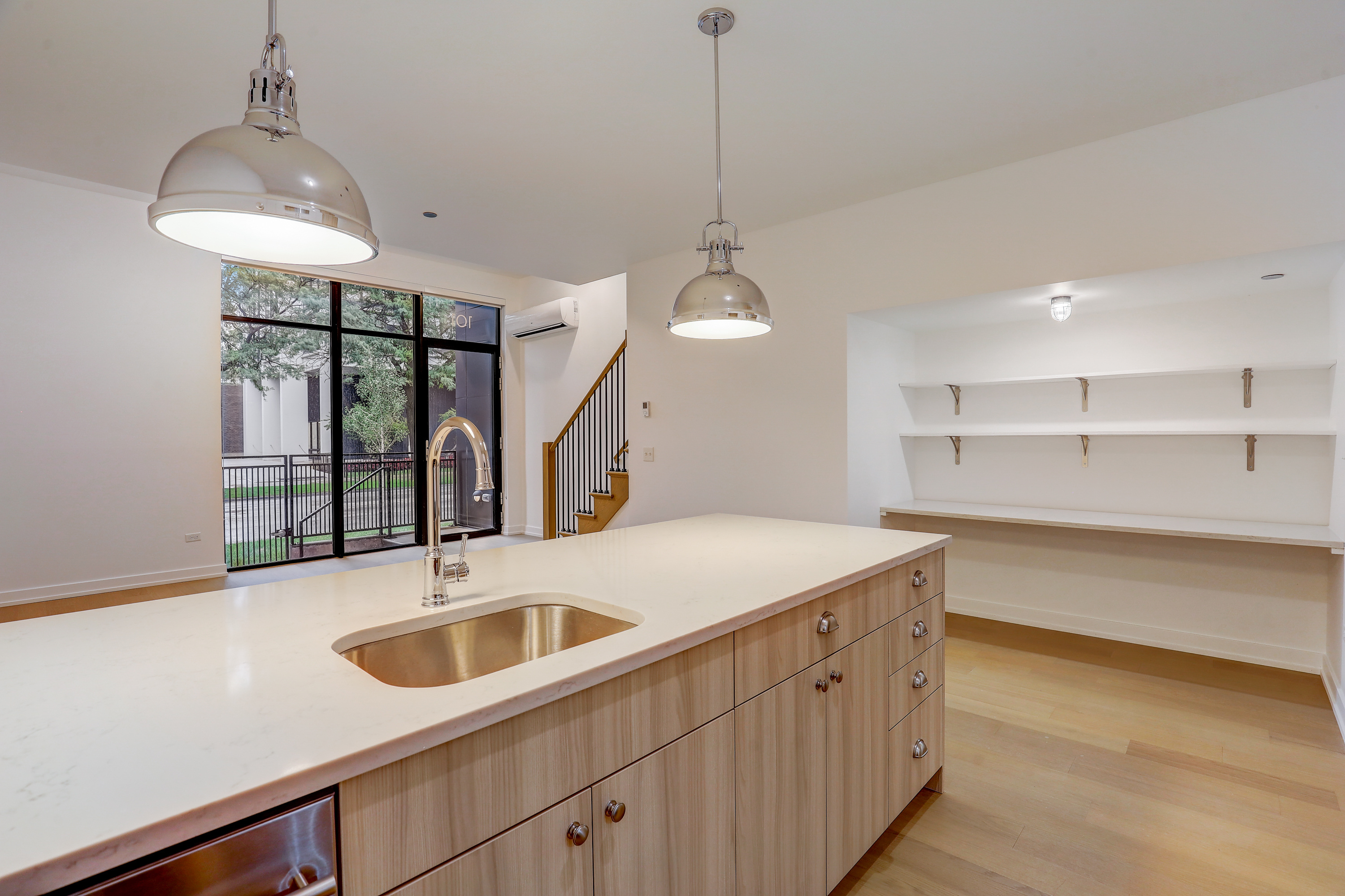 spacious kitchen in townhouse in Chicago at The Heron apartments in Edgewater