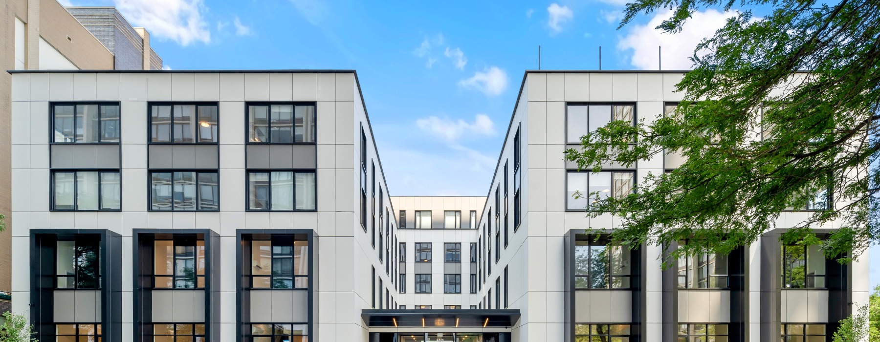 The Heron Townhouses in Chicago's Edgewater neighborhood