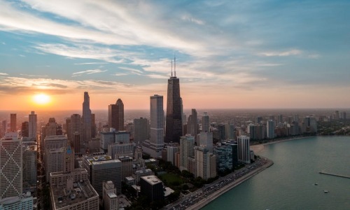 edgewater chicago skyline view with lake michigan - edgewater chicago