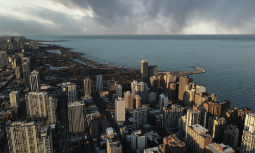 Edgewater Chicago lakefront streets and neighborhood