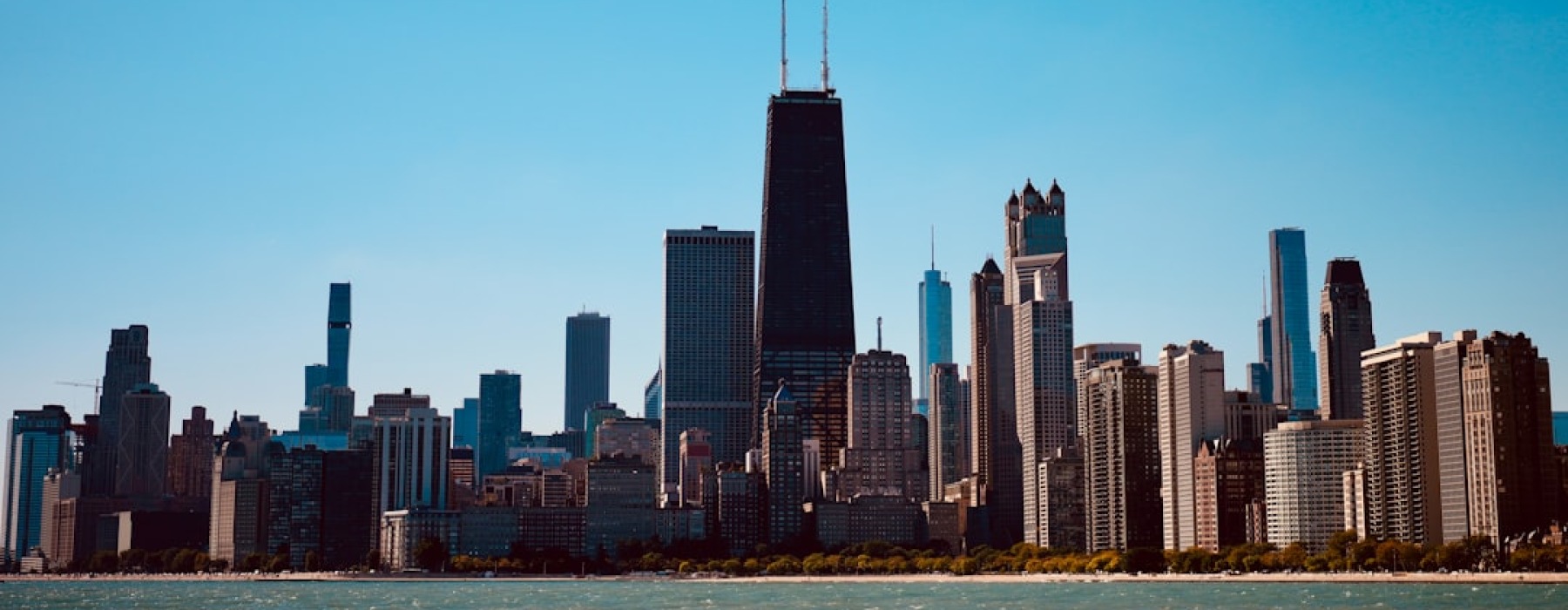 chicago edgewater lakefront skyline Lake Michigan North Side - chicago edgewater